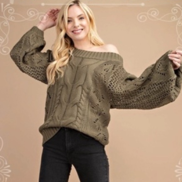 LAST CALL! One left billowy sleeved sweater NWT! - Picture 3 of 4